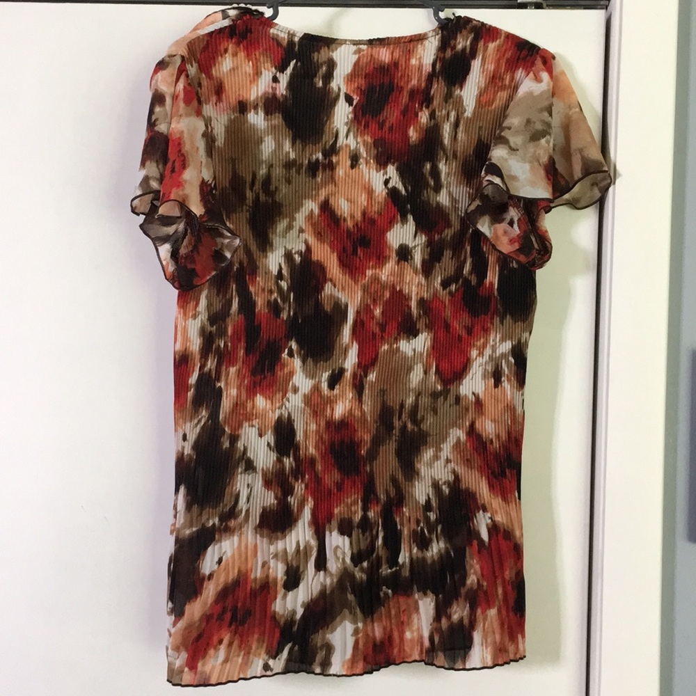 Floral Top with Ruffled Bodice - Picture 2 of 4